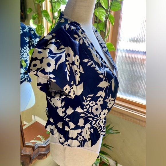 Floral Cardigan Blouse , 1960s 1970s Vintage, Navy Blue & White, Tropical - Picture 10 of 10